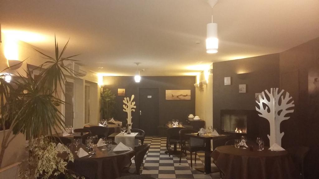 Hotel De La Mer Ла-Транш-сюр-Мер Экстерьер фото
